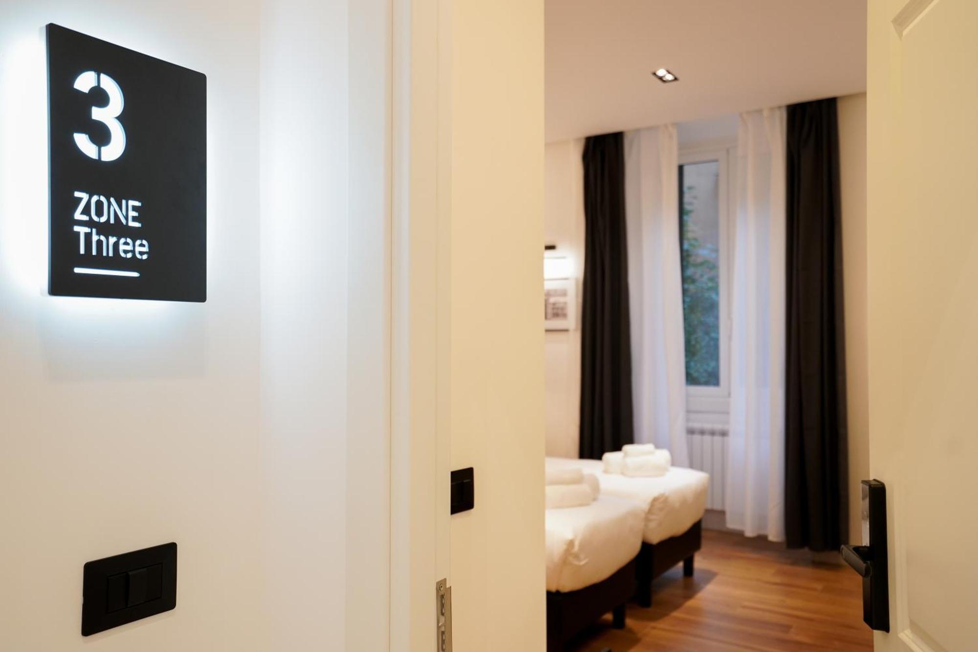 No Man'S Land Guesthouse โรม ภายนอก รูปภาพ