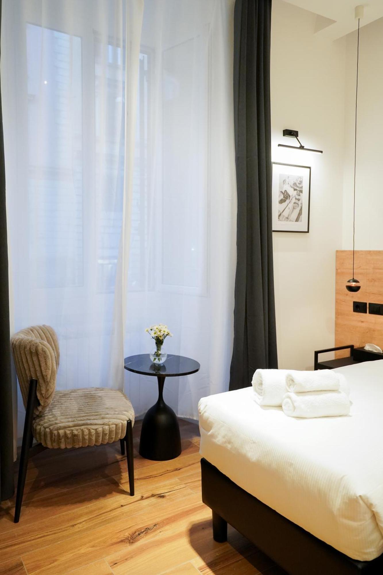 No Man'S Land Guesthouse โรม ภายนอก รูปภาพ