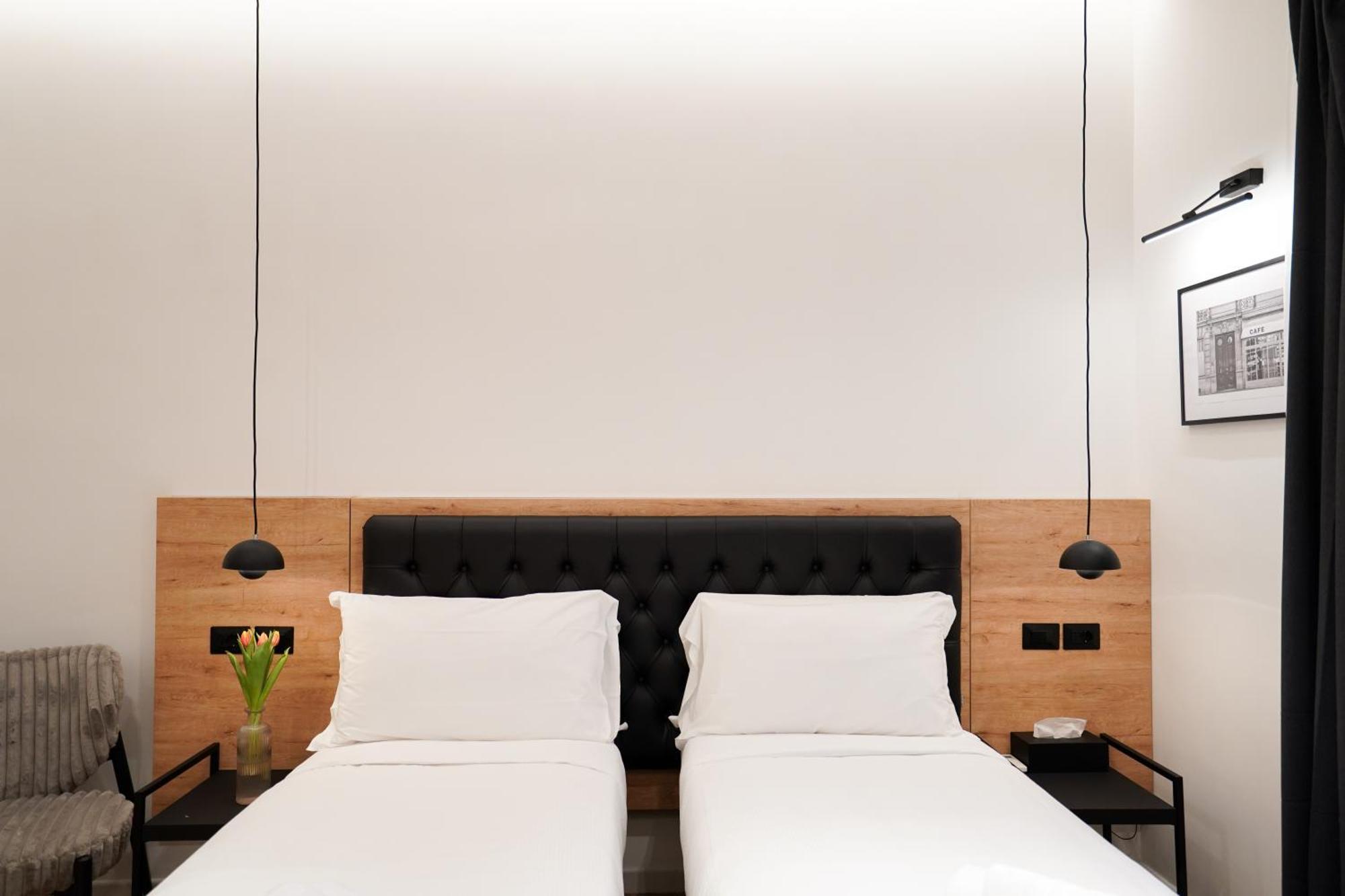 No Man'S Land Guesthouse โรม ภายนอก รูปภาพ