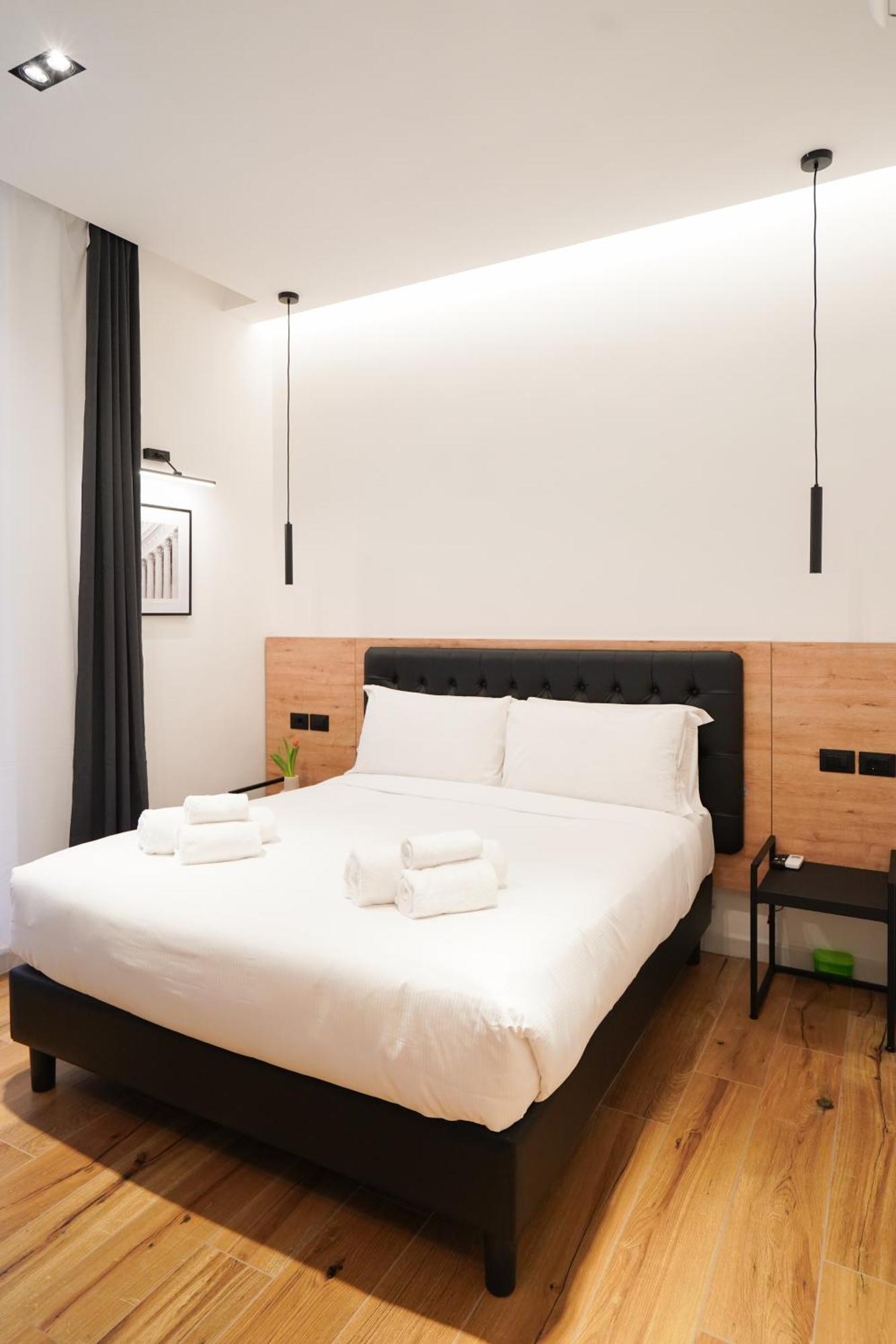No Man'S Land Guesthouse โรม ภายนอก รูปภาพ
